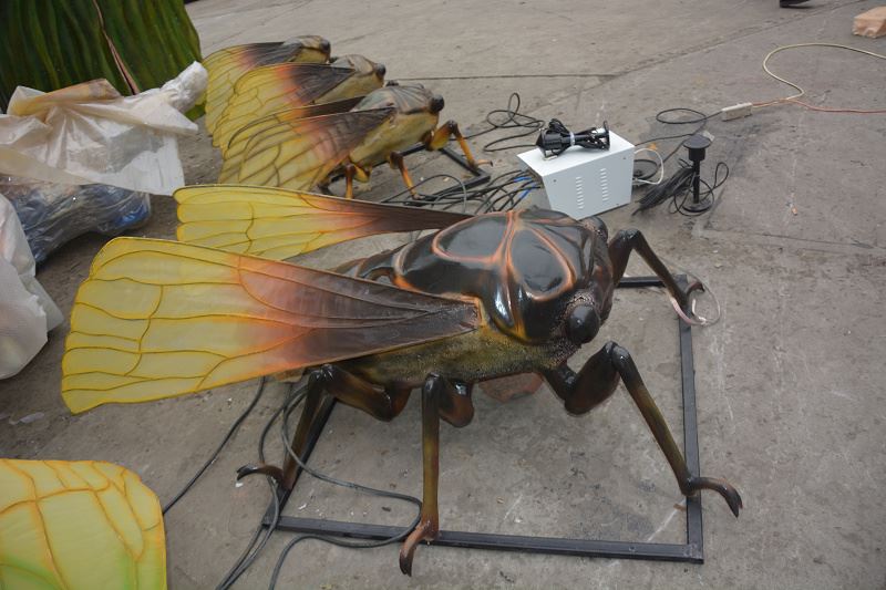 سیکادا Animatronic